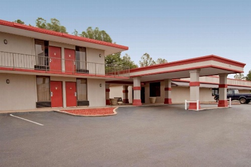 Americas Best Value Inn Grenada image 9